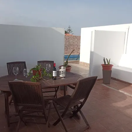 Casa Tomas B لا أوليفا